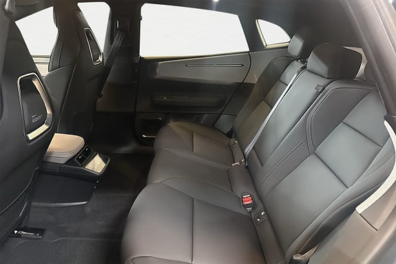 Polestar 4 11 of 20
