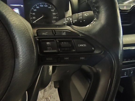 Toyota Yaris 10 of 18