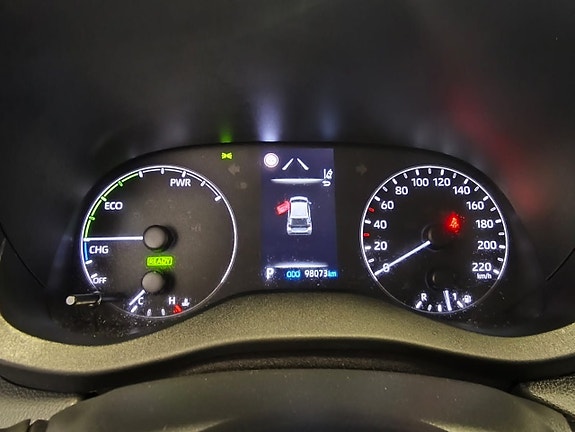 Toyota Yaris 12 of 18