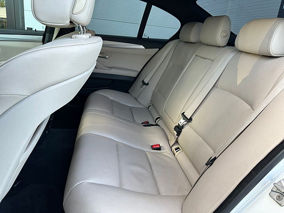 BMW 520d 18 of 20