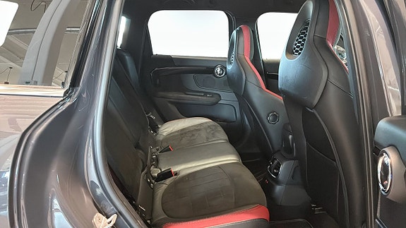 MINI Countryman SE 5 of 5