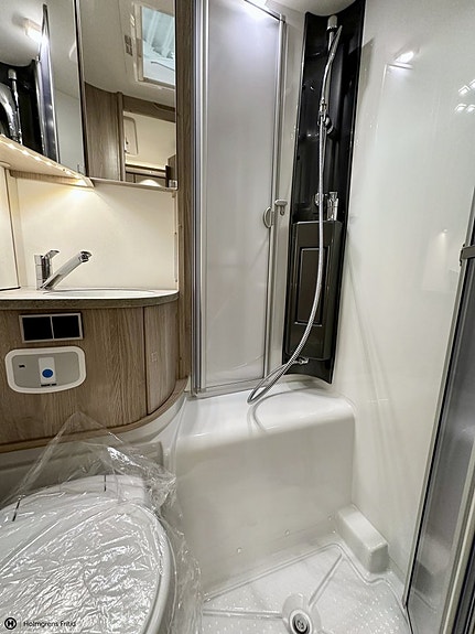 Kabe Travel Master Classic 740 LGB 15 of 16