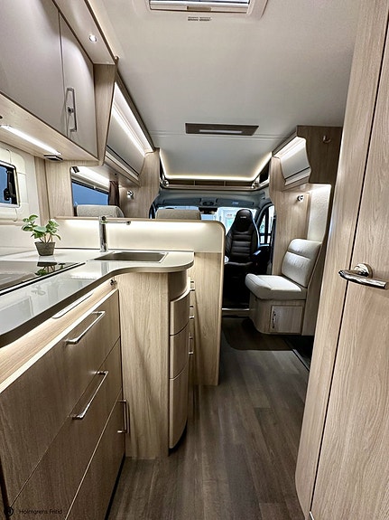 Kabe Travel Master Classic 740 LGB 14 of 16