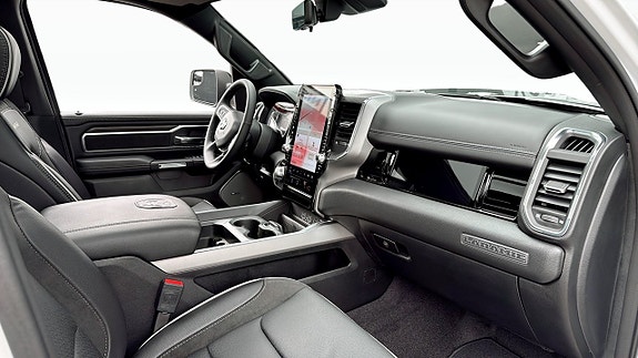 Dodge RAM 1500 3 of 5