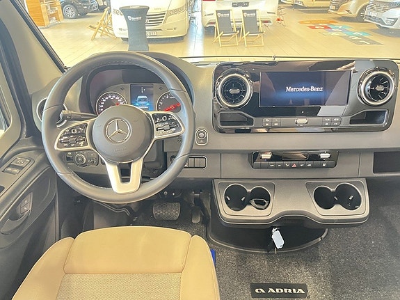 Adria CORAL SUPREME MB 670 DC (ALDE+Mercedes+Ugn+Aut 170hk) 23 of 23