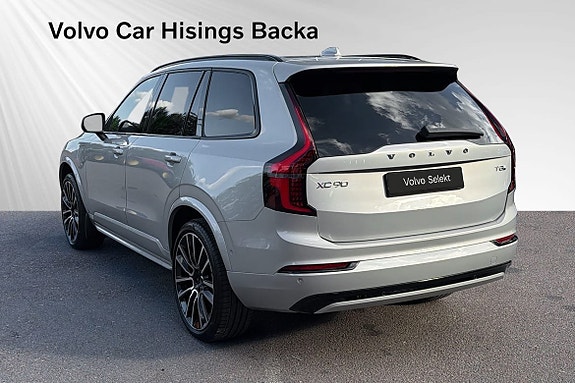 Volvo XC90 5 of 13