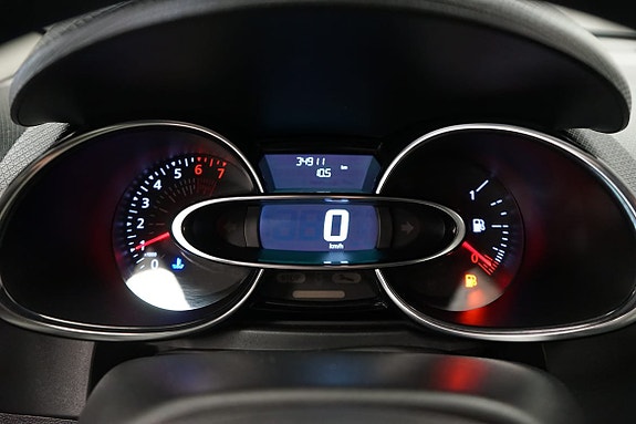 Renault Clio 9 of 18