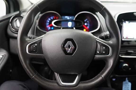 Renault Clio 8 of 18