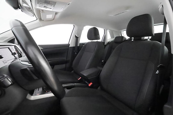 Volkswagen Polo 10 of 30