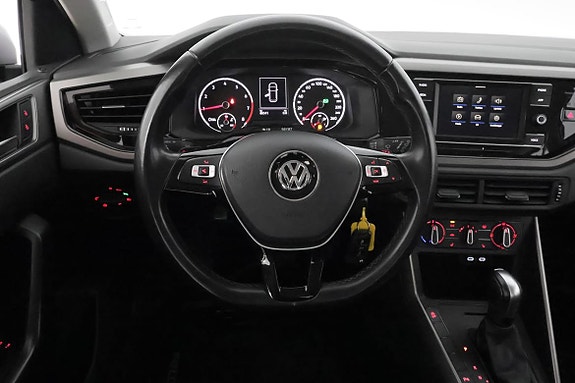 Volkswagen Polo 14 of 30