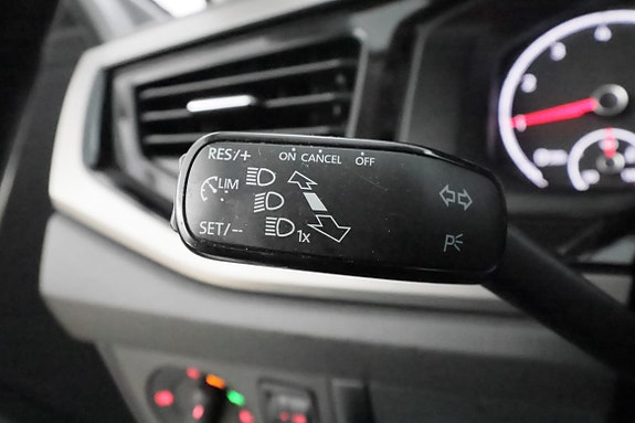 Volkswagen Polo 17 of 30