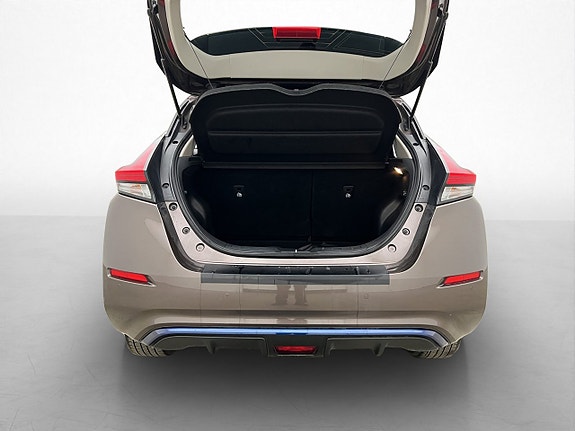 Nissan Leaf 17 of 30