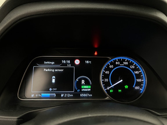 Nissan Leaf 23 of 30