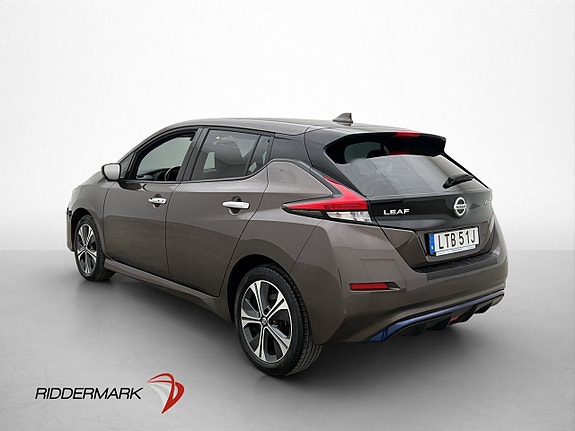 Nissan Leaf 3 of 5