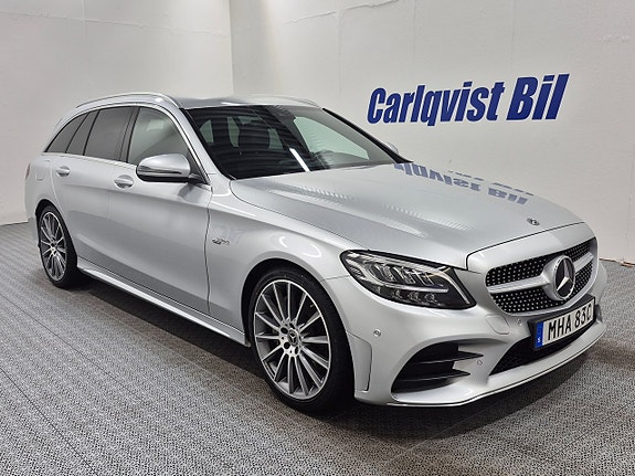 Mercedes-Benz C300 3 of 5