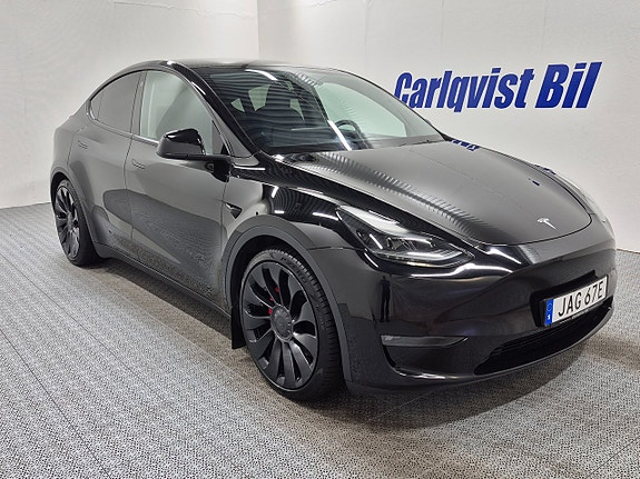 Tesla Model Y 3 of 11