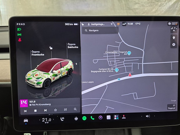 Tesla Model Y 7 of 11