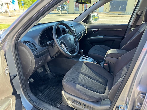 Hyundai Santa Fe 14 of 16