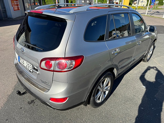Hyundai Santa Fe 10 of 16