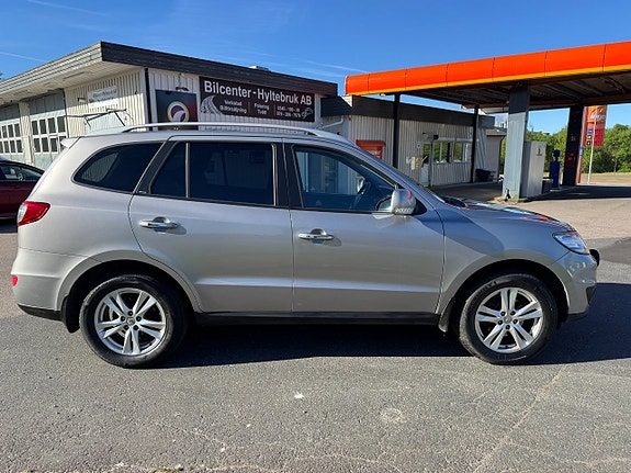 Hyundai Santa Fe 5 of 16