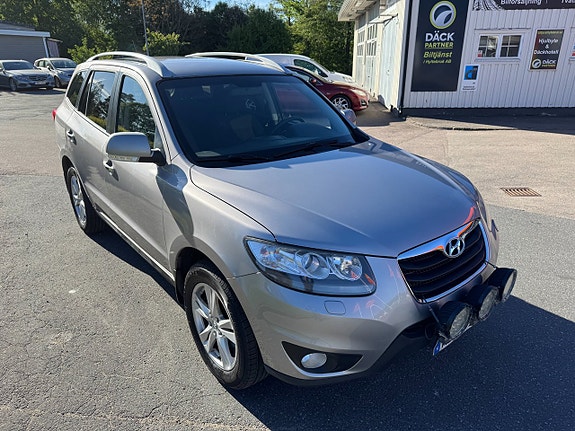 Hyundai Santa Fe 8 of 16