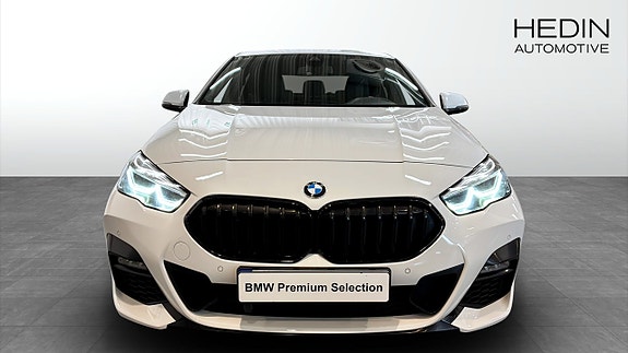 BMW 218 8 of 12