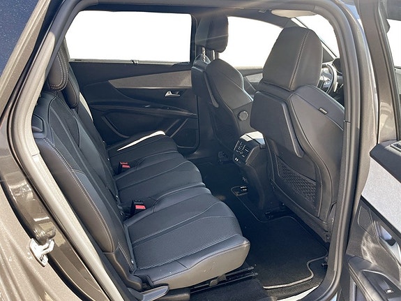 Peugeot 5008 15 of 17