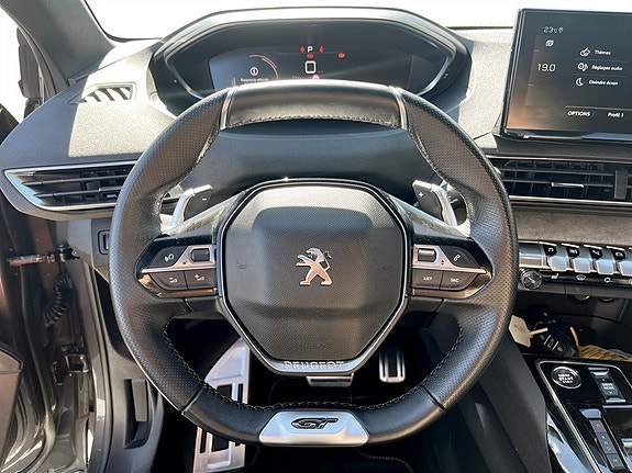 Peugeot 5008 8 of 17