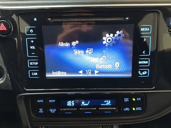 Toyota Auris 11 of 21