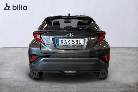 Toyota C-HR 5 of 5