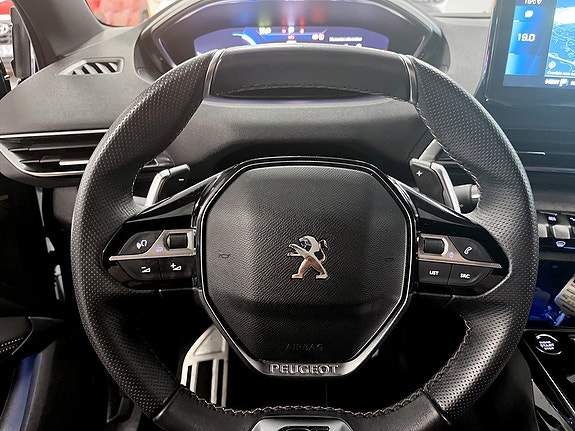Peugeot 3008 7 of 17