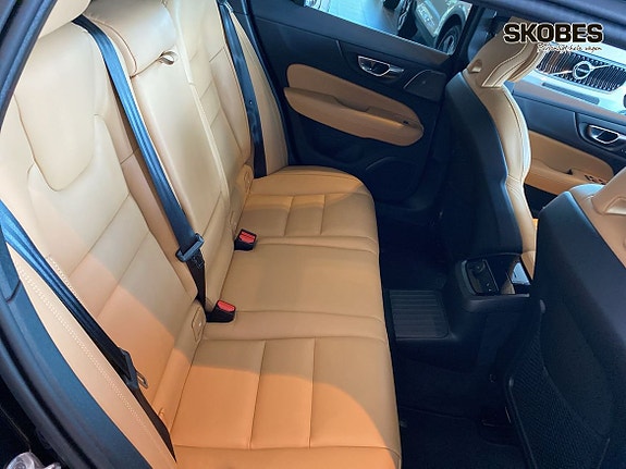 Volvo V60 27 of 30