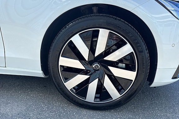Volvo V90 16 of 17