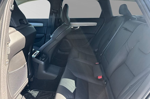 Volvo V90 8 of 17