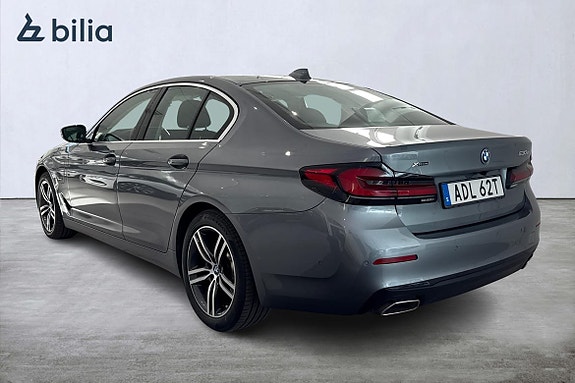 BMW 530e 2 of 5