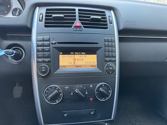 Mercedes-Benz B180 17 of 21