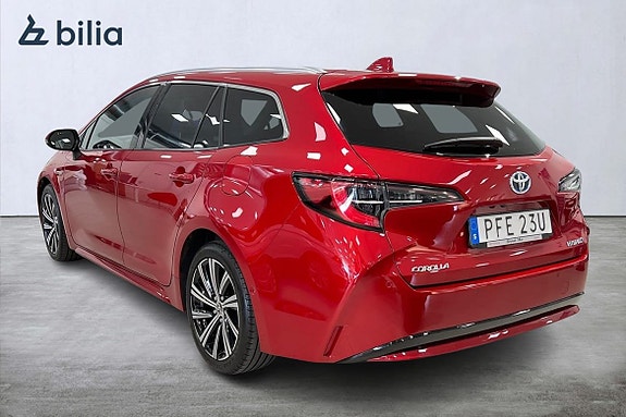 Toyota Corolla 2 of 5