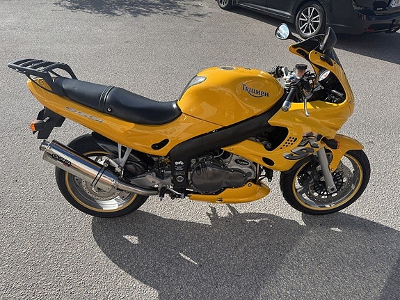 Triumph Sprint RS 955i 5 of 5