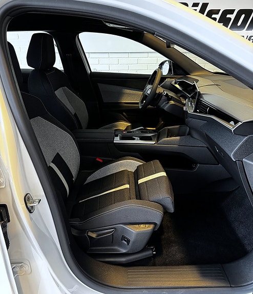 Opel Grandland 10 of 16
