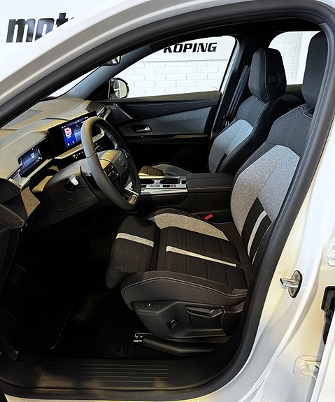 Opel Grandland 14 of 16