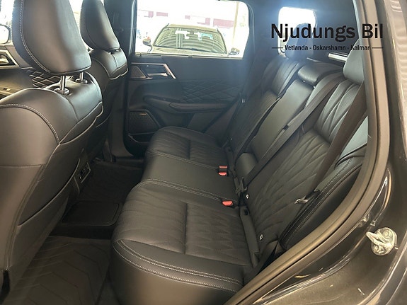 Mitsubishi Outlander 7 of 12