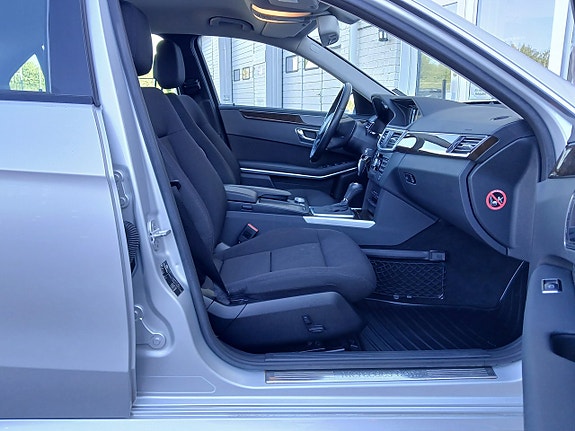 Mercedes-Benz E250 13 of 19