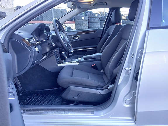 Mercedes-Benz E250 9 of 19