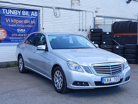 Mercedes-Benz E250 2 of 5