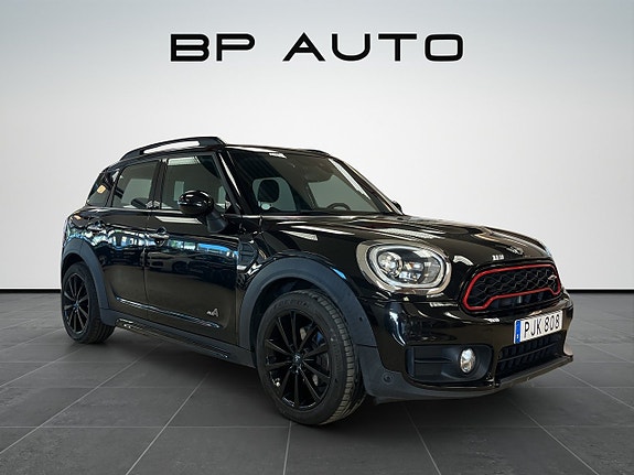 MINI Countryman Cooper 8 of 26