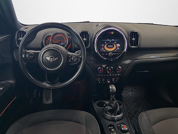 MINI Countryman Cooper 9 of 26