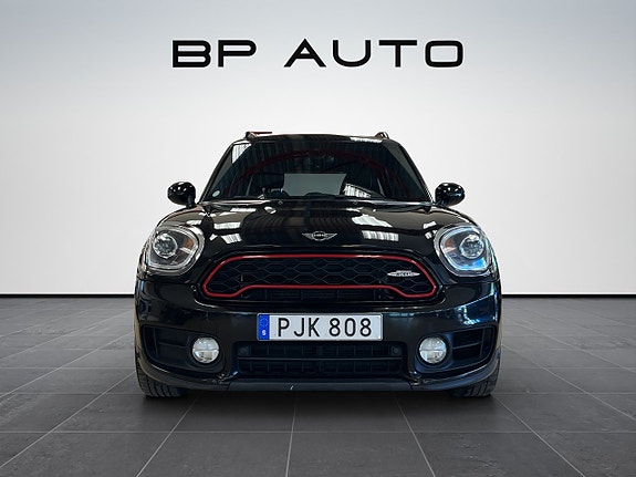 MINI Countryman Cooper 3 of 5