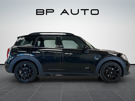 MINI Countryman Cooper 7 of 26