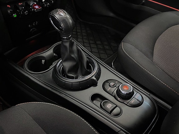 MINI Countryman Cooper 20 of 26