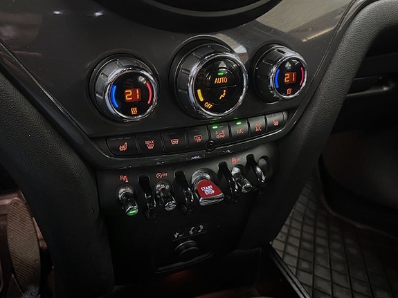 MINI Countryman Cooper 19 of 26